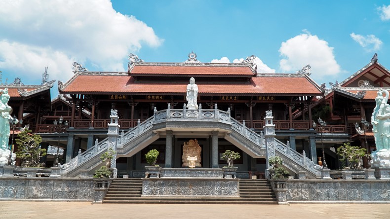 chua-sac-tu-khai-doan-ve-may-bay-tu-vinh-di-dak-lak