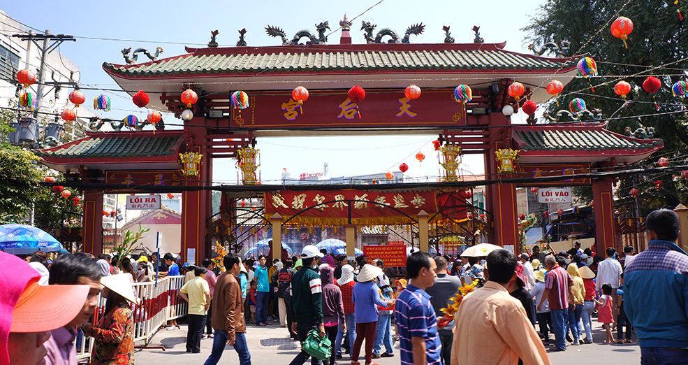 Du lịch chùa Bà Bình Dương