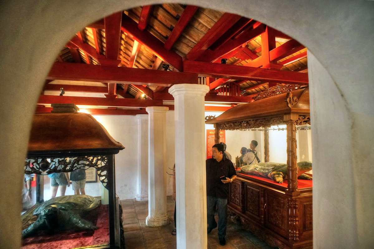 lưu ý đền Ngọc Sơn