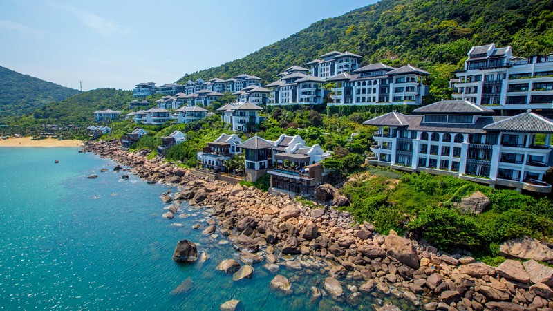 InterContinenta-Danang-Sun-Peninsula-Resort