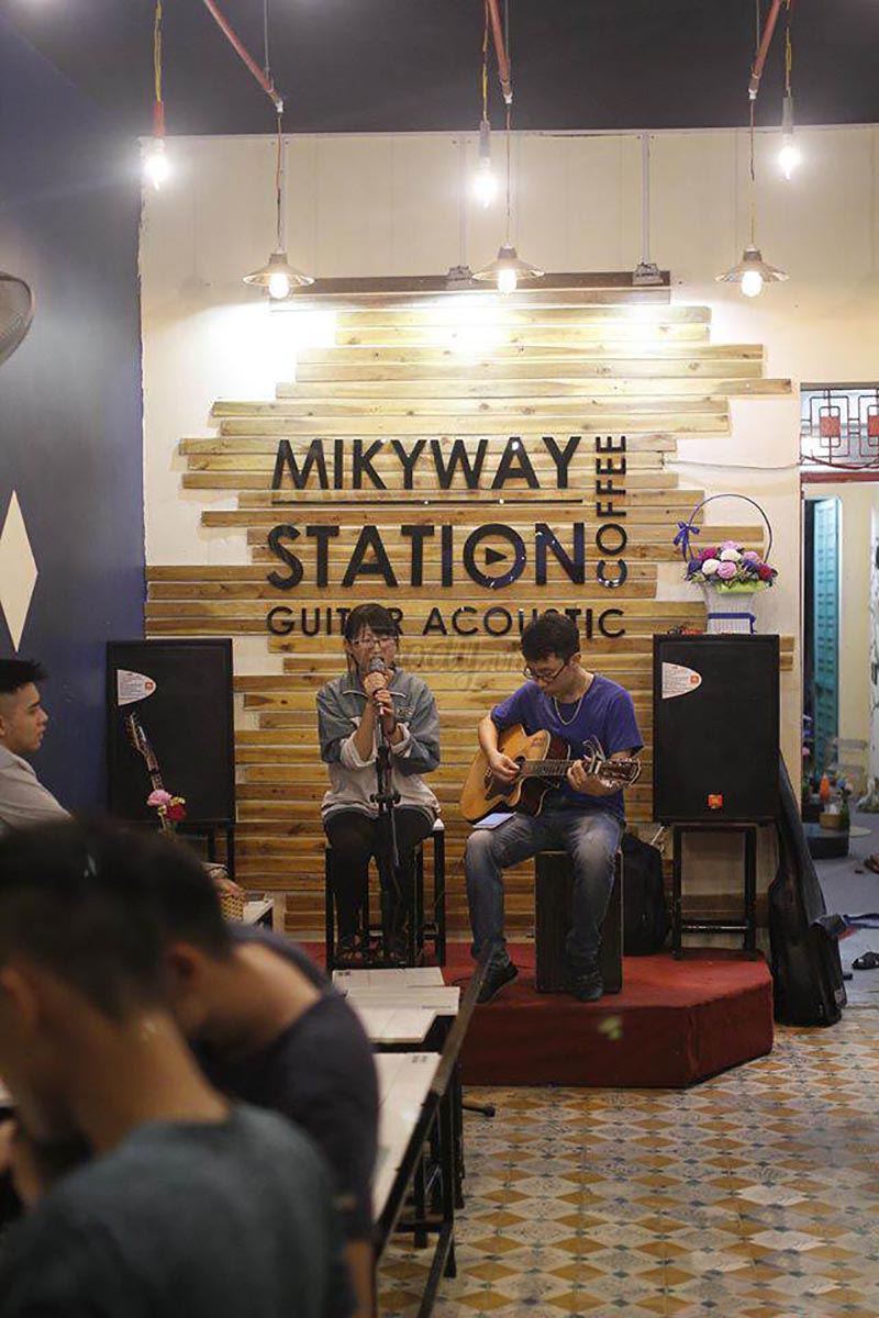 ve-may-bay-vietnam-airlines-di-hai-phong