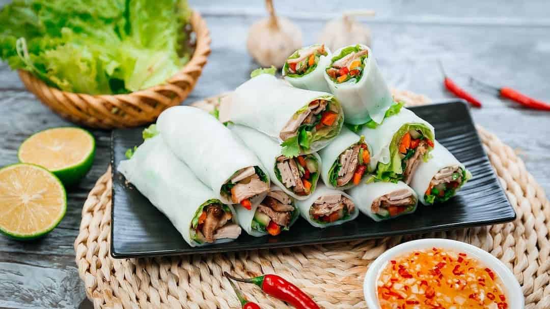 ăn ngon Hà Nội phở cuốn