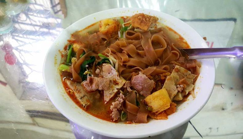 Bánh đa cua Hà Nội Chợ Xanh, Định Công