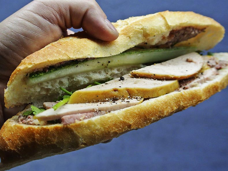 ve-may-bay-pacific-airlines-tu-chu-lai-di-da-nang