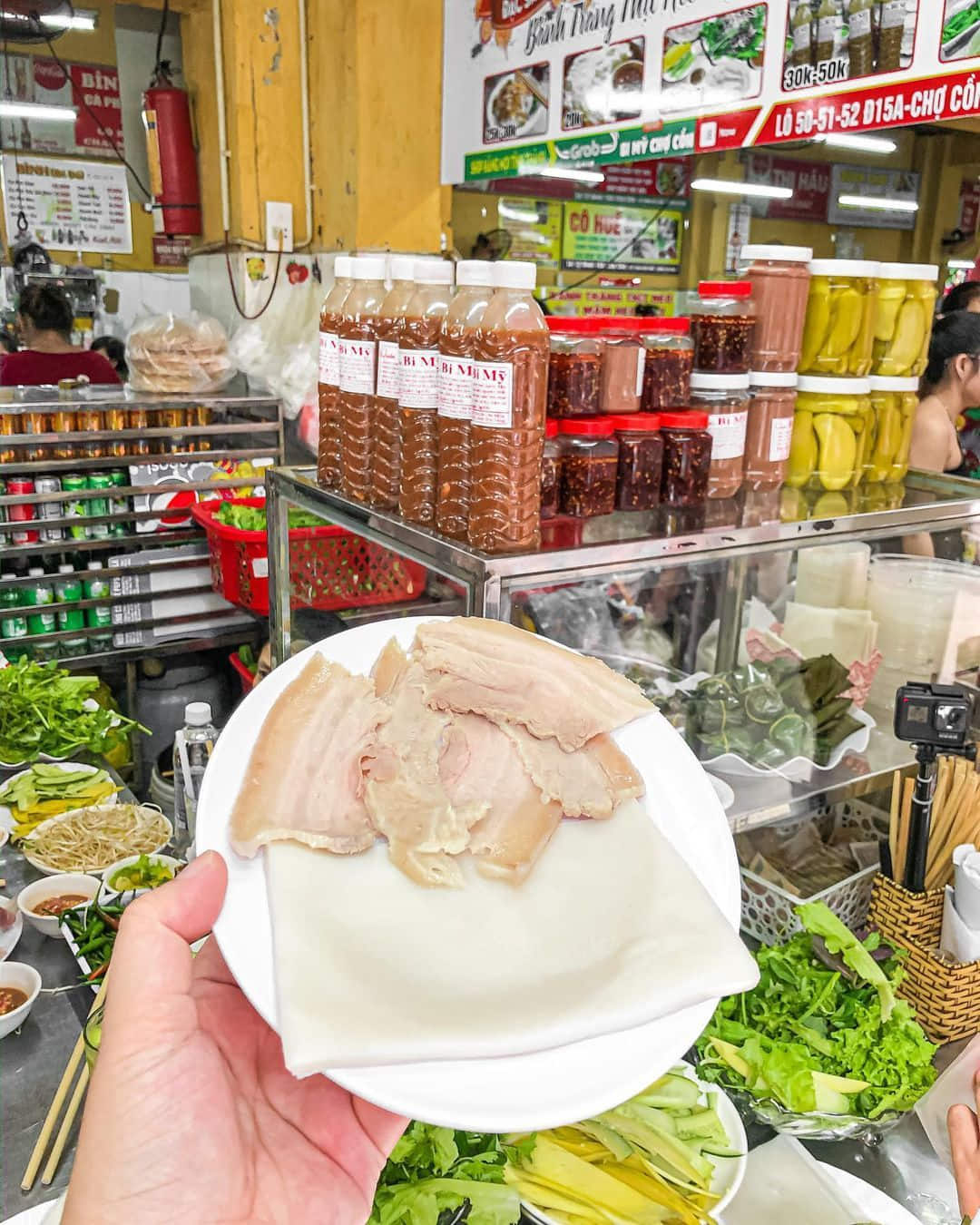 Chợ Cồn bánh tráng cuốn thịt heo