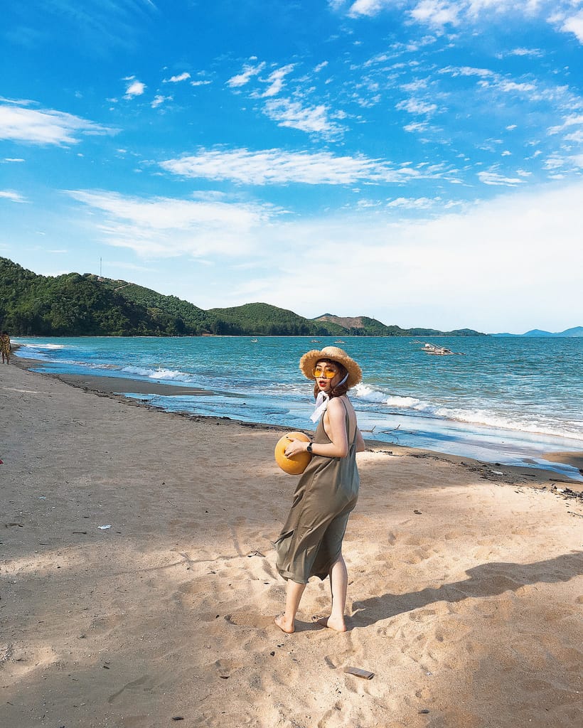 ve-may-bay-pacific-airlines-di-da-nang-thang-7