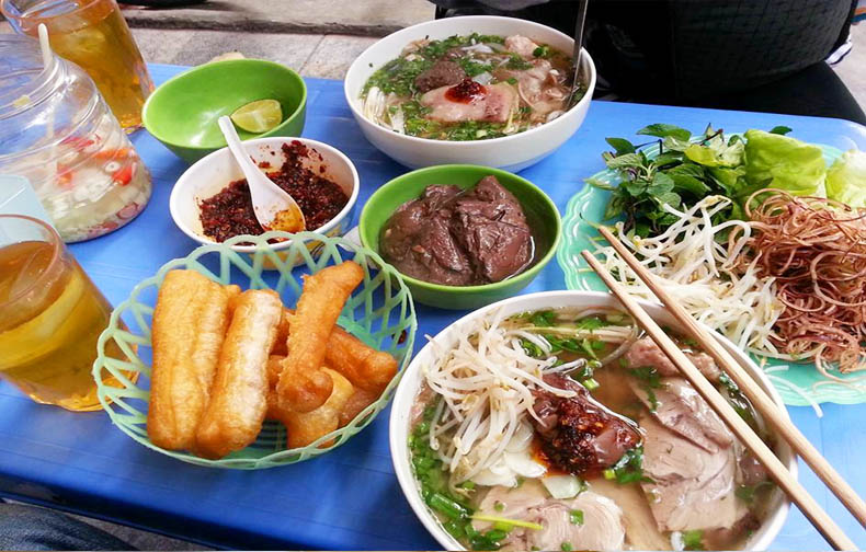Bún bò Ngự Bình Hàng Cá