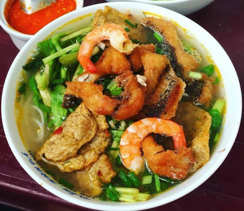 Bún cá Hà Nội Văn Quán Thánh