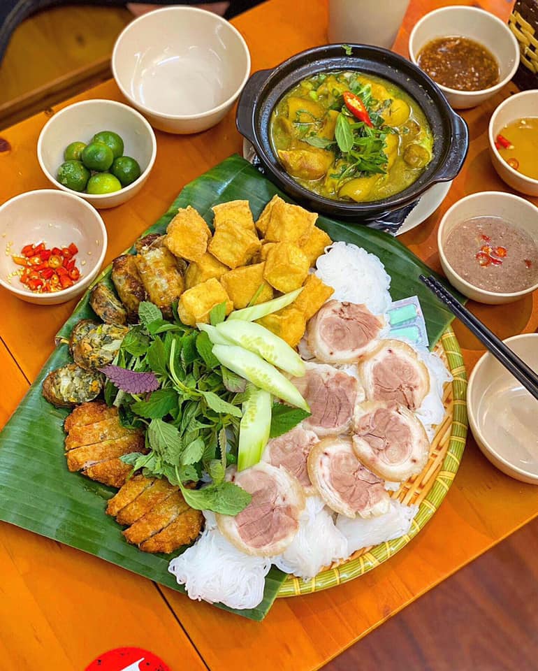 Bún đậu mắm tôm quán Ngon Nhà Hầm