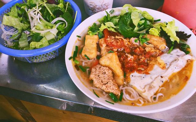 ve-may-bay-tu-vinh-di-ha-noi