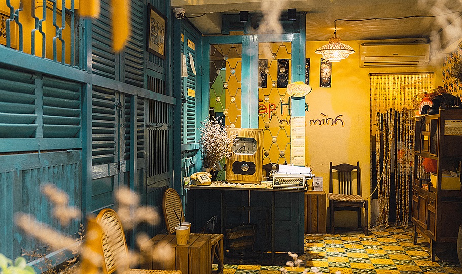 Cà phê vintage Saigon Life