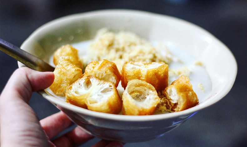 Cháo đêm Huyền Anh