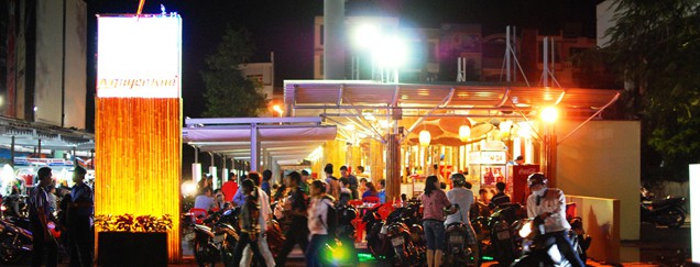 ve-may-bay-vietnam-airlines-phu-quoc-di-da-nang-thang-10