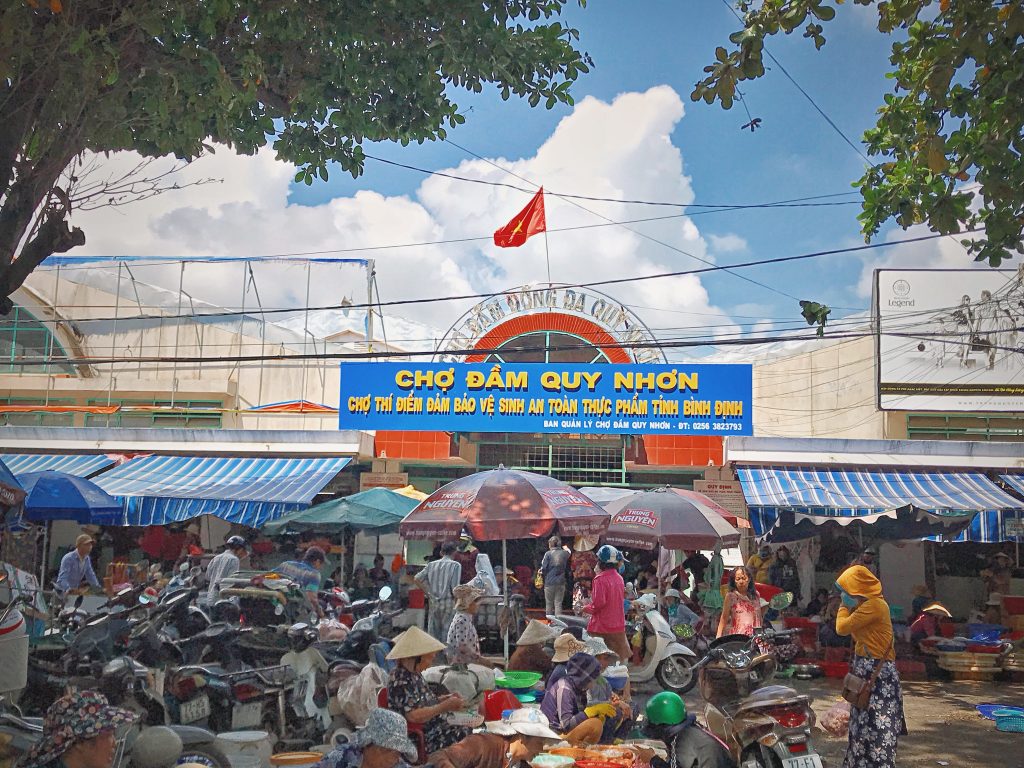chợ Quy Nhơn ở đâu