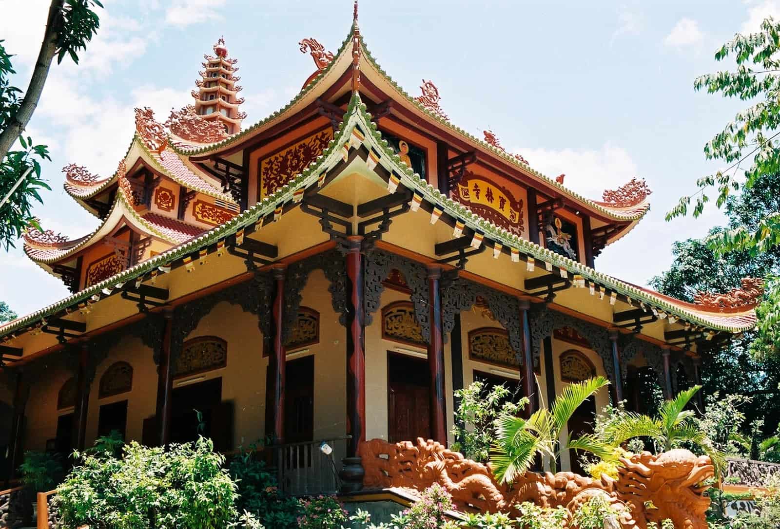 ve-may-bay-vietjet-air-di-tuy-hoa-gia-re