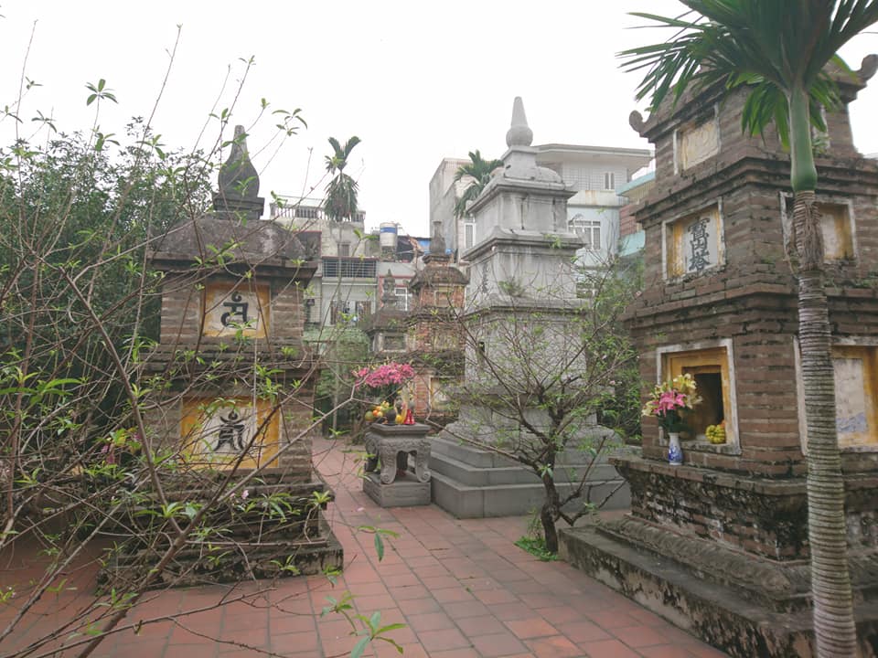 Chùa Liên Phái tháp mộ