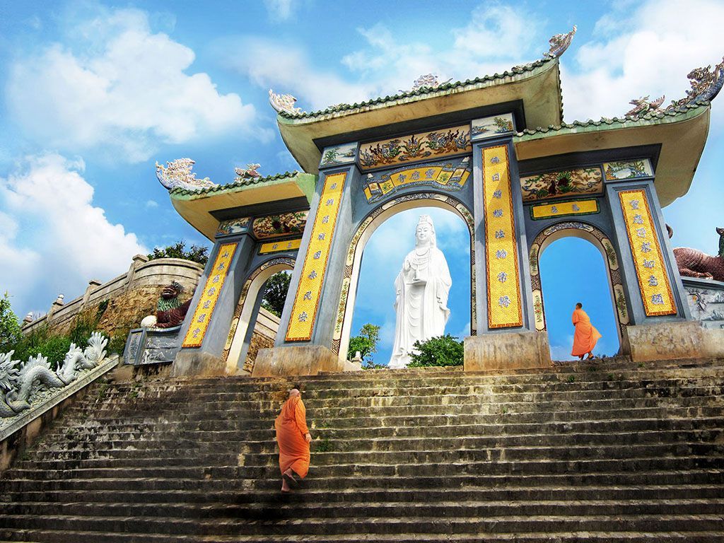 ve-may-bay-tu-tp-ho-chi-minh-di-da-nang-thang-8