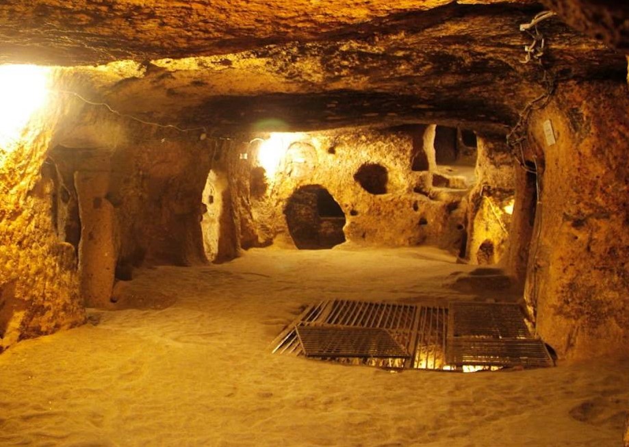 ve-may-bay-pacific-airlines-tu-vinh-di-ho-chi-minh