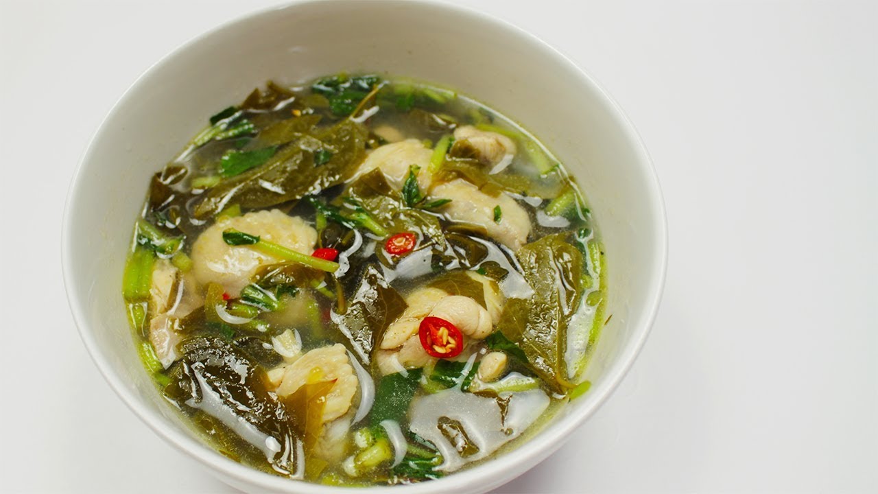 đặc sản Biên Hòa canh chua lá giang