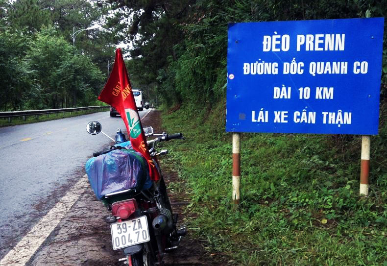 Di chuyển đến đèo Prenn Đà Lạt