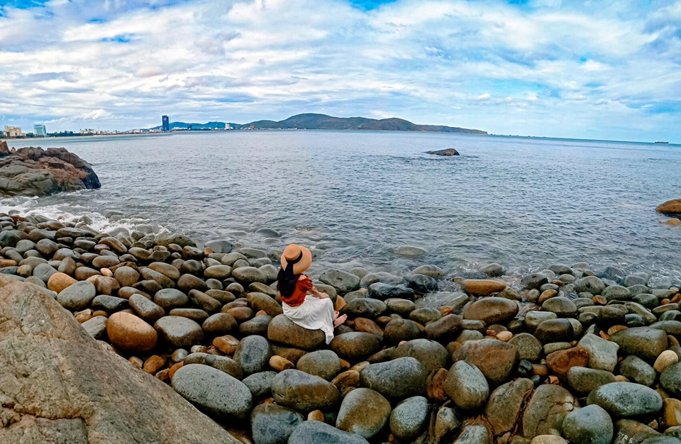 đi Ghềnh Ráng Quy Nhơn mặc gì