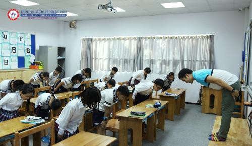 giáo dục Nhật Bản đạo đức là giá trị cốt lõi