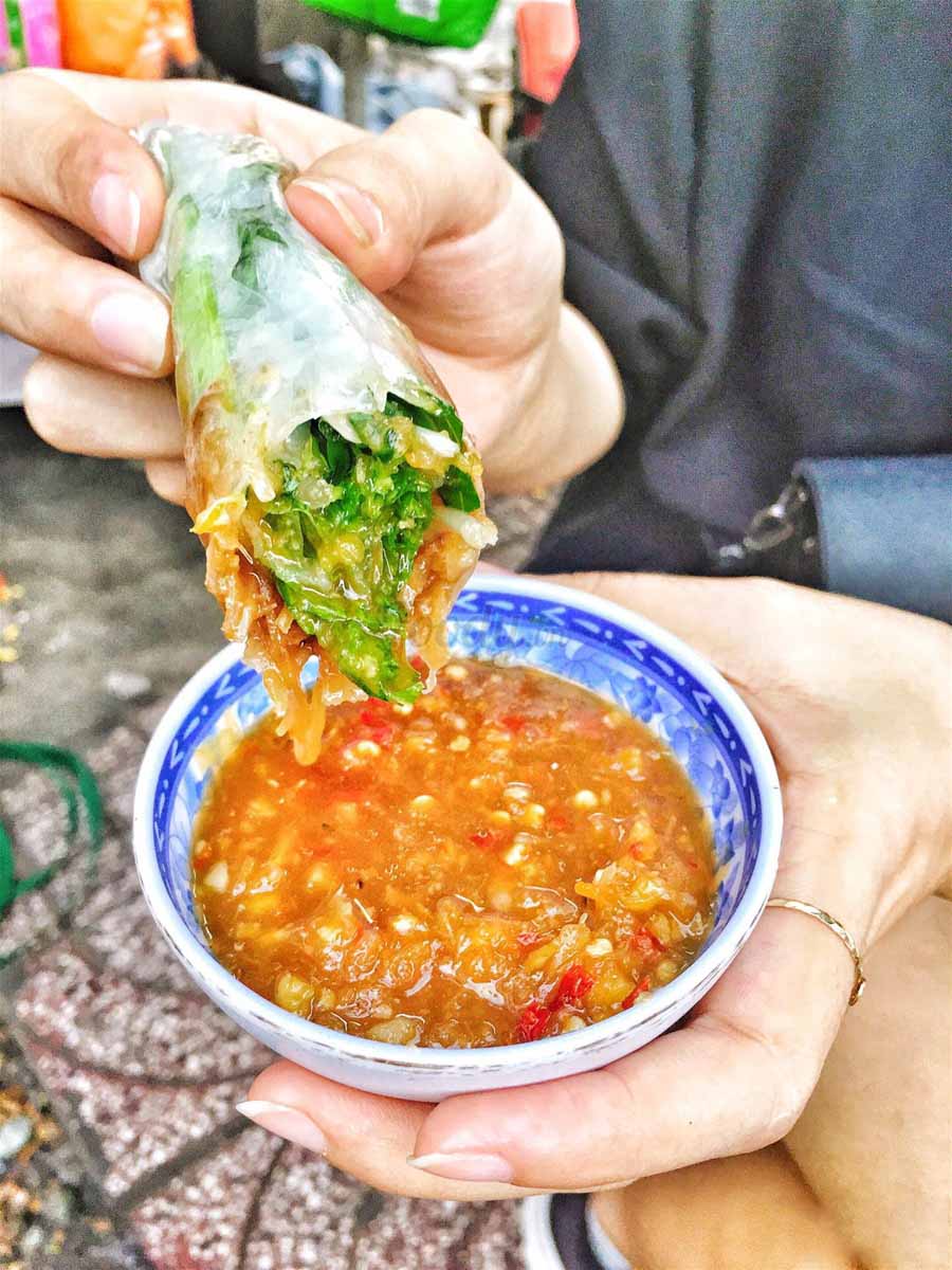 ve-may-bay-hue-di-sai-gon-thang-3