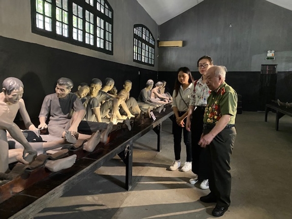 ve-may-bay-tu-phu-quoc-di-ha-noi