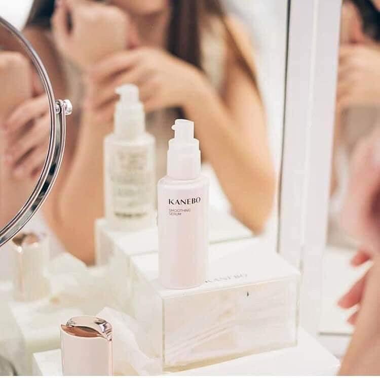 nen-mua-my-pham-gi-o-nhat