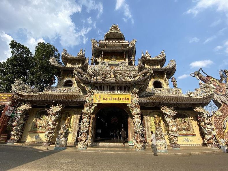 Cẩm nang du lịch chùa Linh Phước, cập nhật năm 2021 - 2