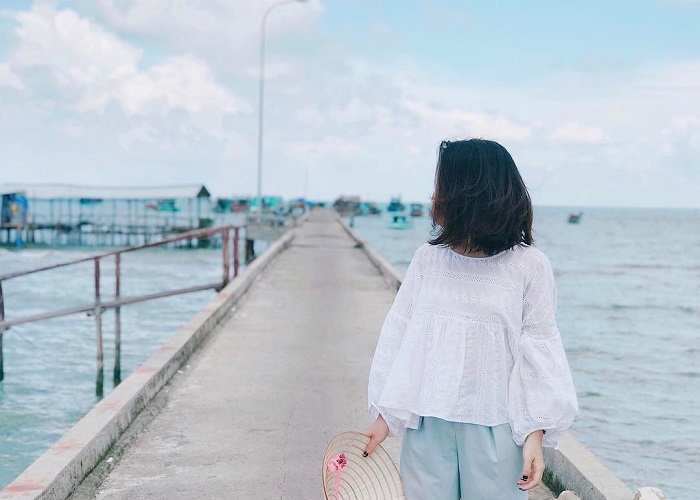 kinh nghiệm đi làng chài Hàm Ninh