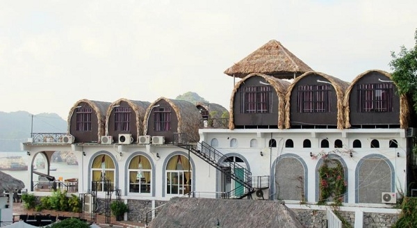 LePont Bungalow Hostel