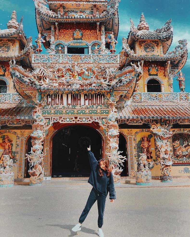 lưu ý du lịch chùa Linh Phước