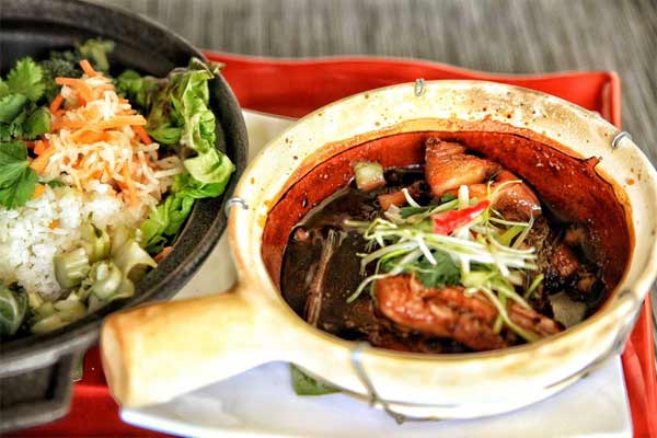 ve-may-bay-pacific-airlines-di-tp-ho-chi-minh