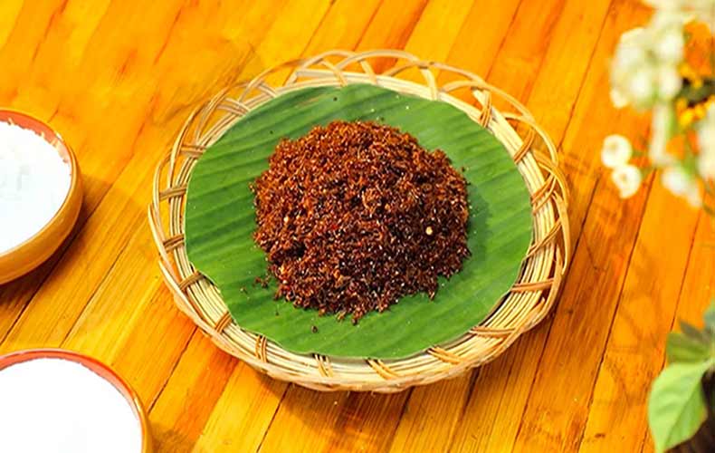 Muối kiến vàng đặc sản Phú Yên