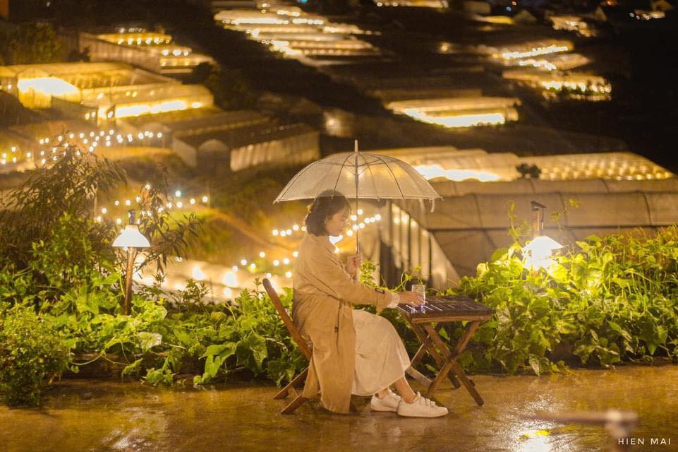 Cảnh đẹp Đà Lạt về đêm Nhà lồng Trại Mát