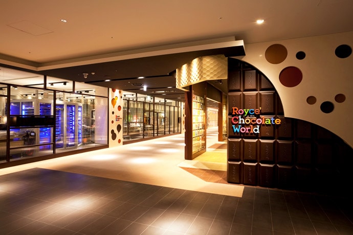 Vé máy bay đi Chitose nhà máy Royce' Chocolate World