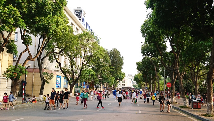 ve-may-bay-tu-dong-hoi-di-ha-noi