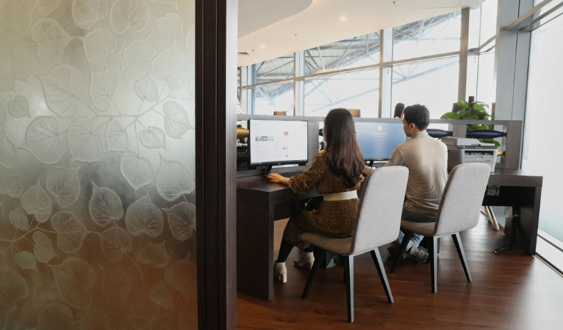 Khu vực làm việc - phòng chờ Sông Hồng