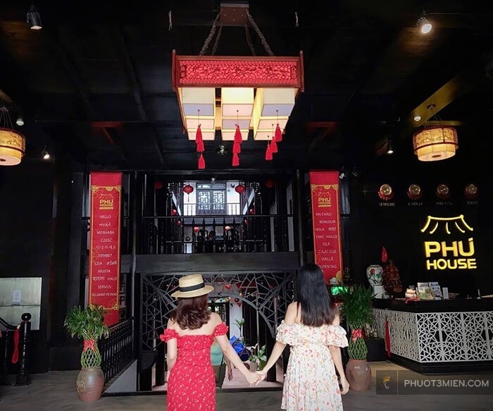 ve-may-bay-pacific-airlines-tư-dong-hoi-di-phu-quoc