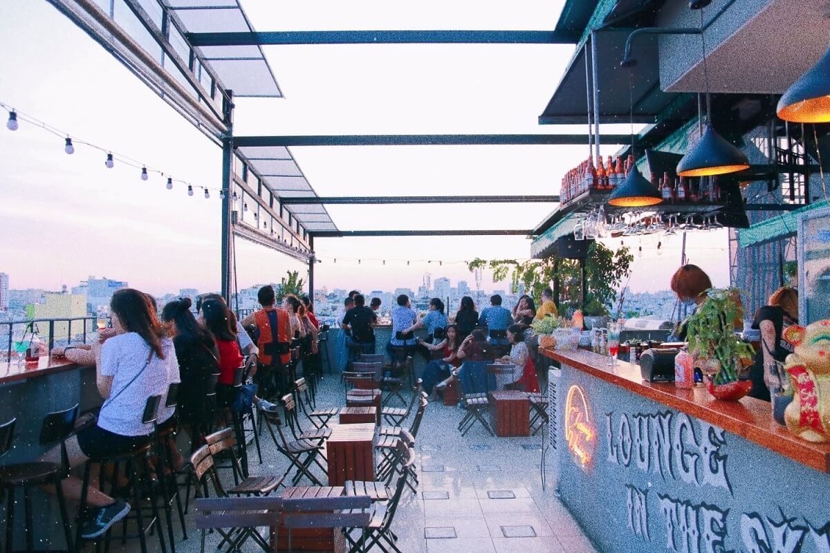 Quán cafe chill ở Sài Gòn - Trăng Non Rooftop