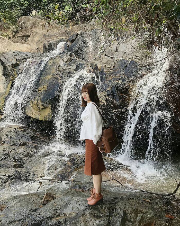 ve-may-bay-vietnam-airlines-di-nha-trang