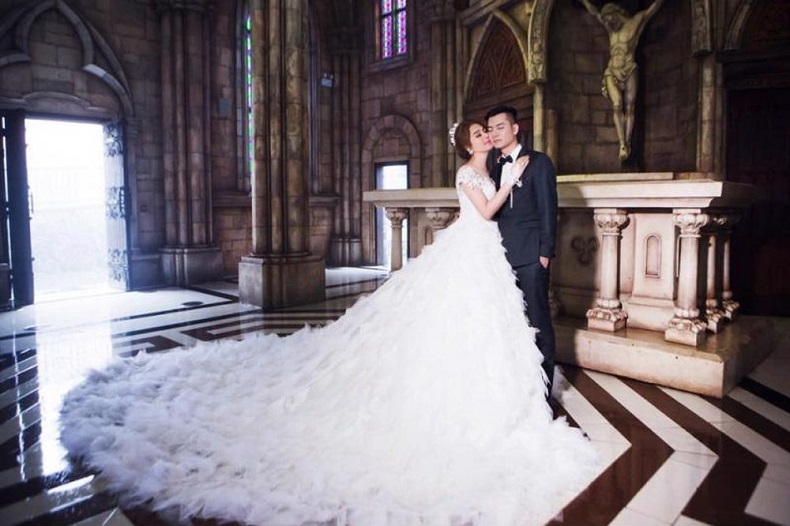 Tại sao Séc trở thành thiên đường chụp ảnh cưới