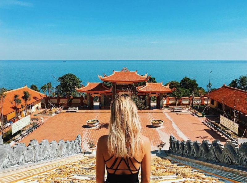 ve-may-bay-tu-rach-gia-di-phu-quoc-thang-10