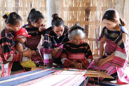 Tìm Hiểu Về Trang Phục Thổ Cẩm Tây Nguyên