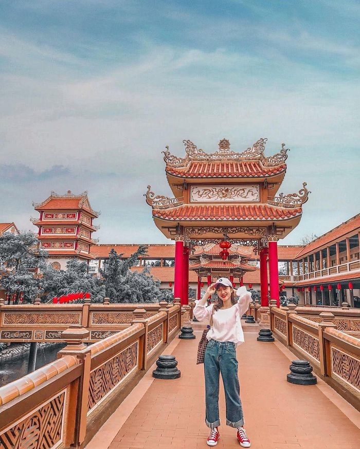 đi chùa Nam Sơn Đà Nẵng vào tháng mấy