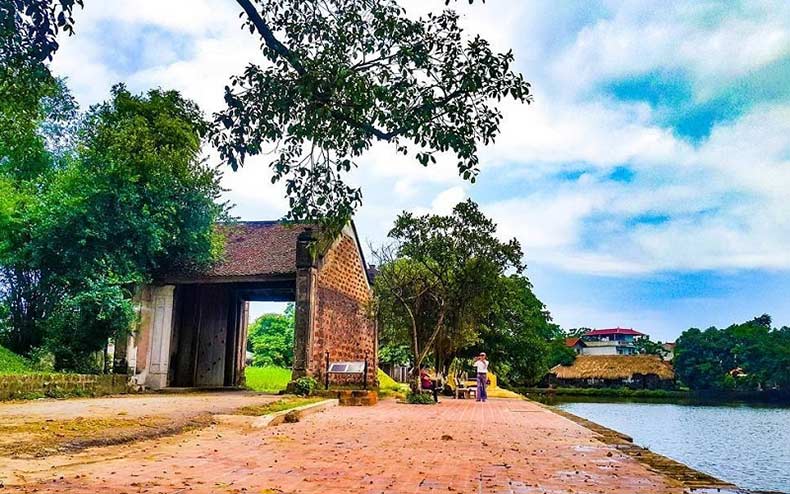đi làng cổ Đường Lâm vào tháng mấy