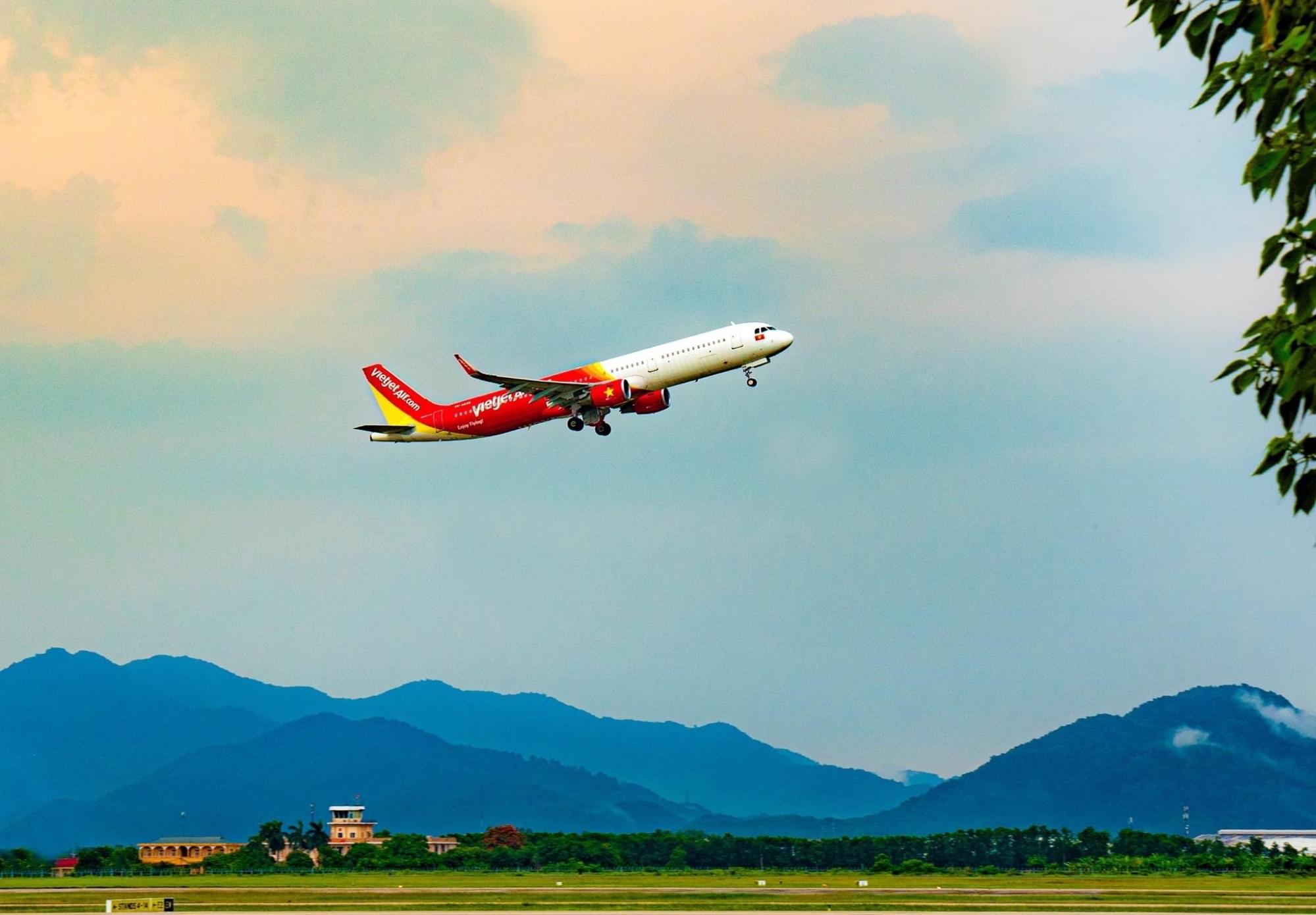 Bảng giá vé máy bay Hồ Chí Minh đi Đài Trung