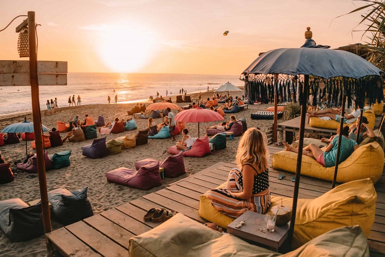 Bãi biển Canggu luôn