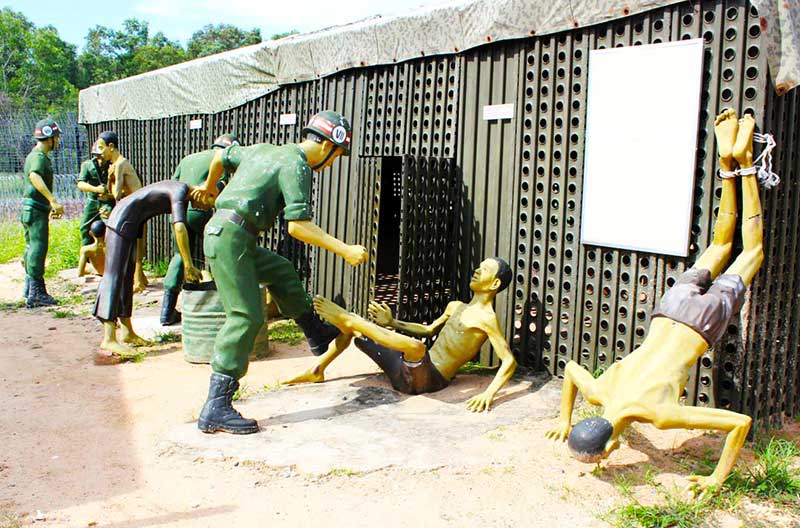 Phú Quốc chơi ở Nhà lao Cây Dừa